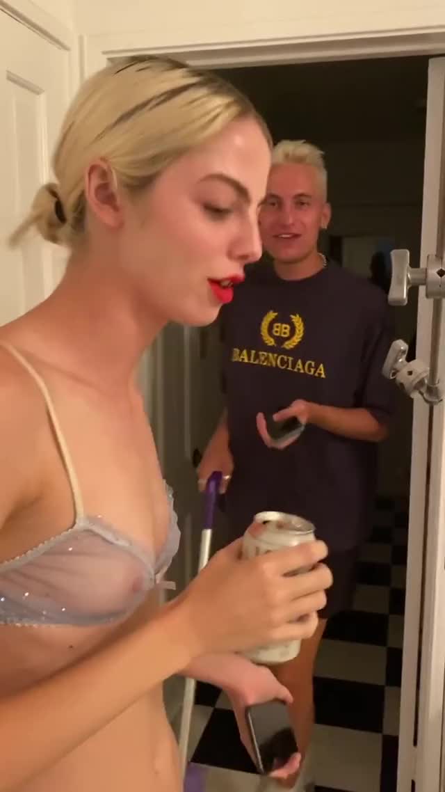 Euphoria's Allie Marie Evans See Through Bra on BF's Insta Story