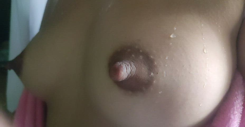a little squirt for you 💦💦🍼