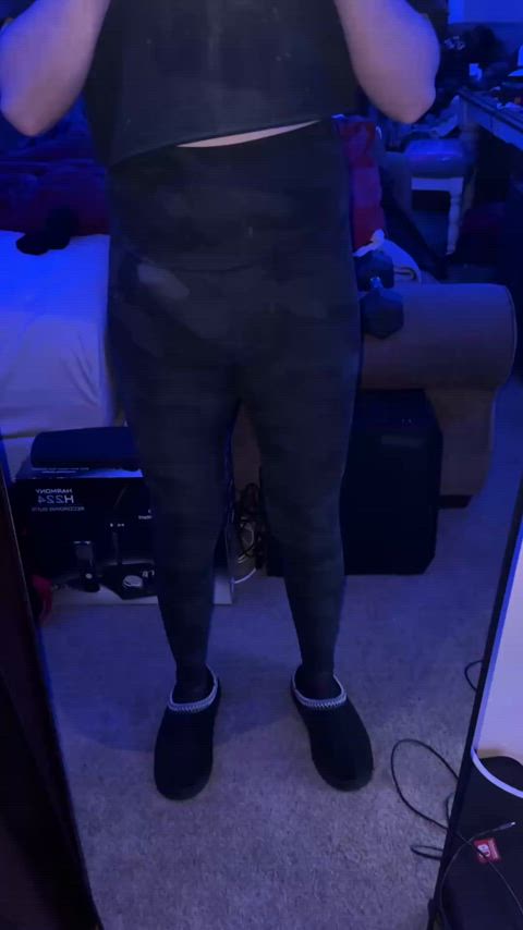ass big dick booty cute gay leggings masturbating pov sexy tights thick-booty gif
