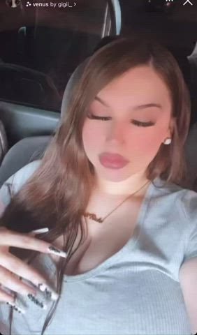 20 Years Old Big Tits Lips gif