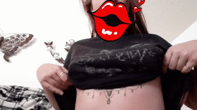 First titty drop! Hope you enjoy ?