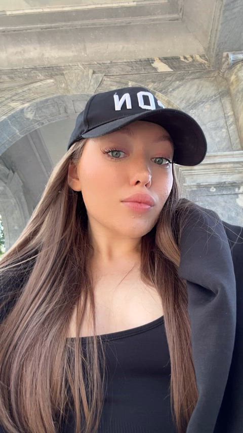 amateur brunette cute teen tiktok r/tiktits legal-teens selfies tik-tok gif