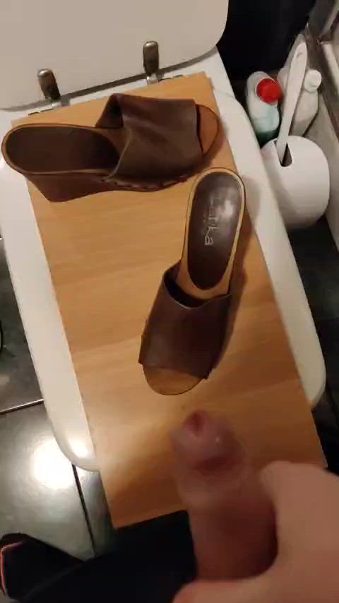 feet fetish foot fetish heels high heels jerk off milf mom shoes small cock uncircumcised
