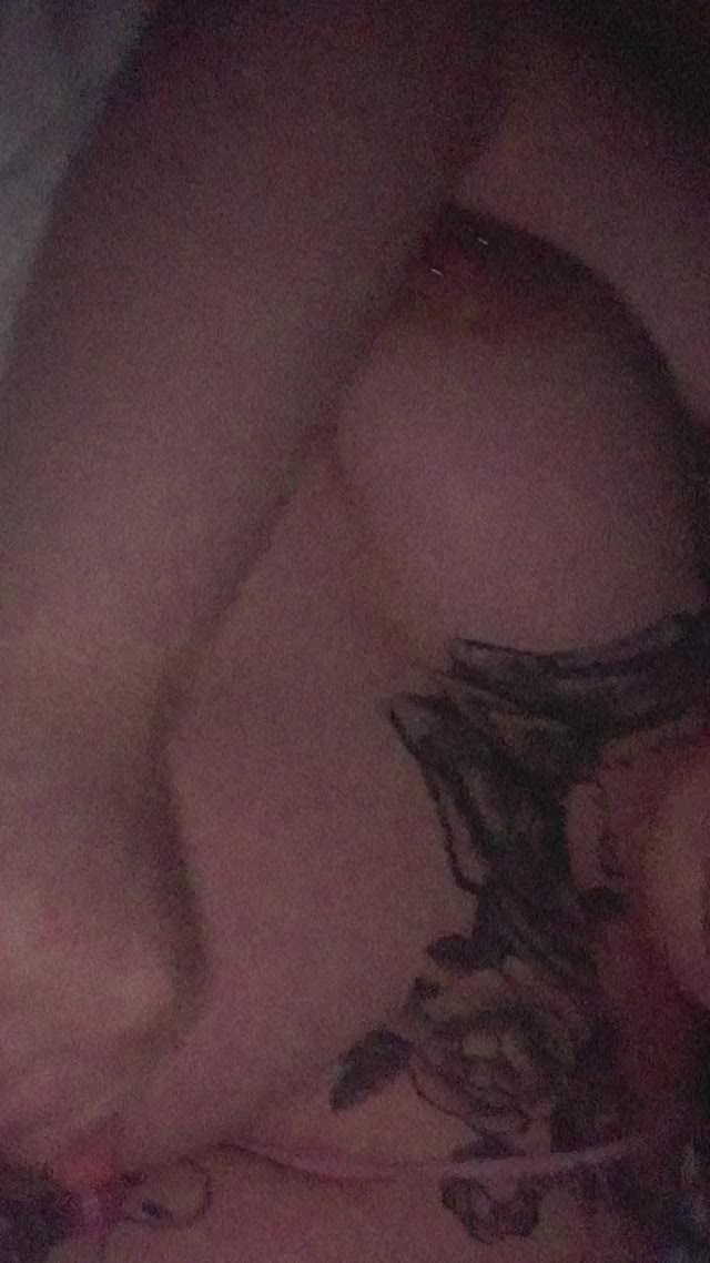 I’m new here soo I hope some like chubby alt girls ?