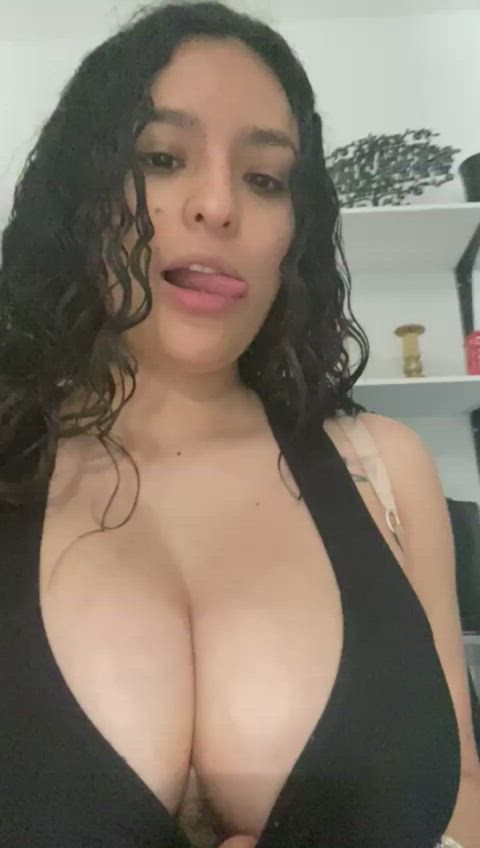 Big natural tits should always go free [oc]