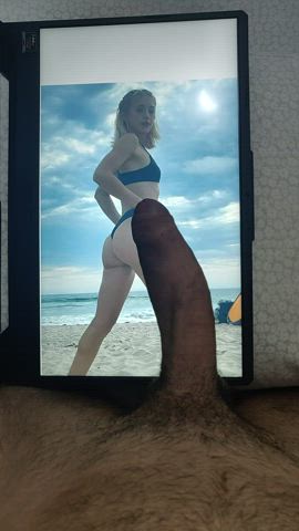 I'm sure I'm not the only one she got hard that day