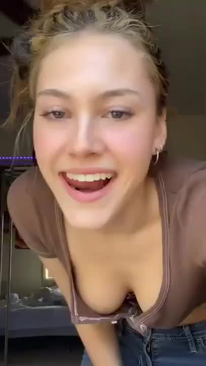 tiktok midriff
