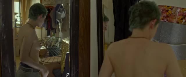 Kristen Stewart getting dress