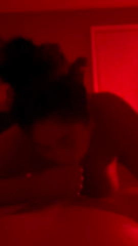 Welcum to our red room, feel free to join in