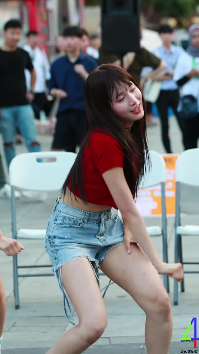 180811 4k 네이처 (nature) 새봄 (SAEBOM) Love U BY 신씨 147Company - 신촌
