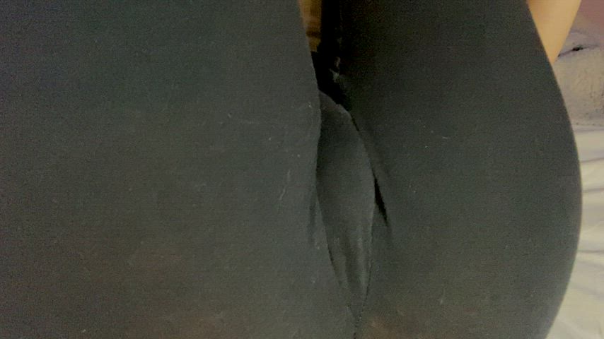 touching pussy in leggings >>>>