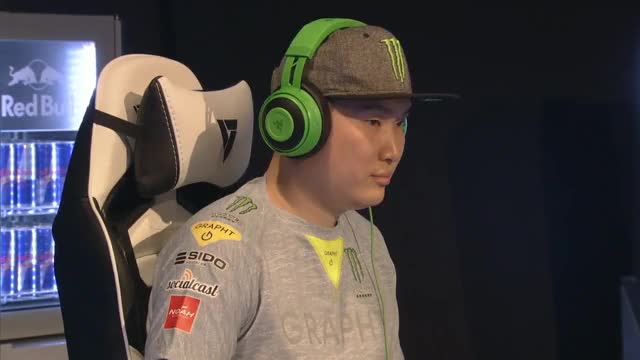 Infiltration vs Daigo! evo Playing Street Fighter V - Twitch Clips