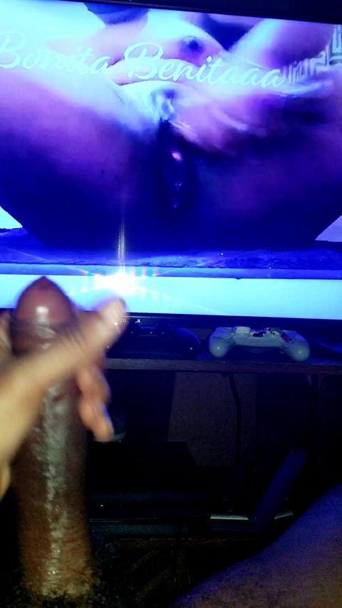 Slow-Mo Cumshot 💦