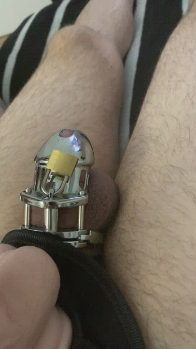 He’s in chastity but I still get to cum 😈🖤