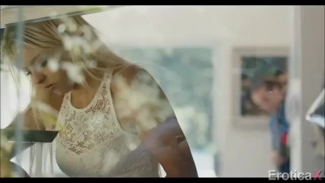 Zoe Clark - High School Sweetheart