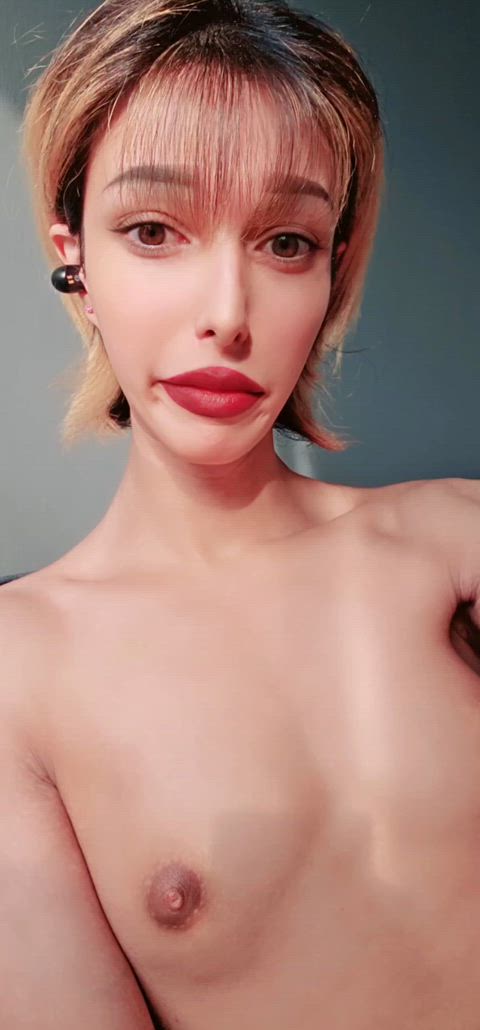 Hi
