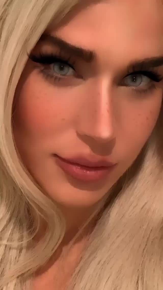 Lana 'CJ Perry' (WWE)