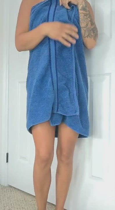 I am all dried off now but can you make me wet again😏