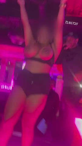 My stripper name is “Melones” 🍈🍈
