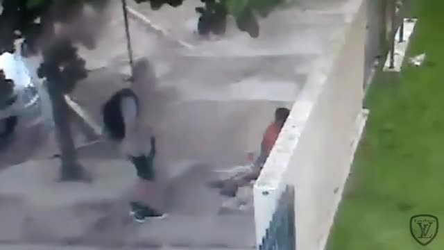 Assassino Mata Bebê no Colo de Mãe Indigena em SC 08/01/2016
