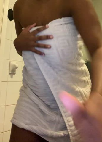Oops... my towel accidentally slipped... ? [OC]