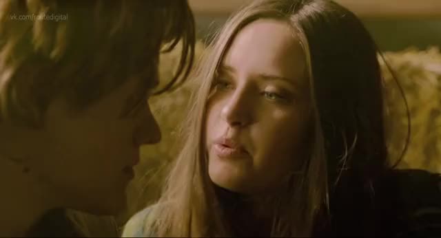 Merritt Patterson boobs delights