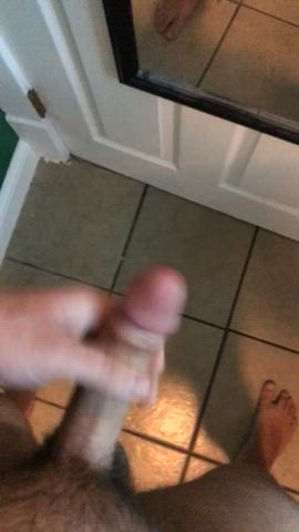 28 yo daddy looking for a smooth boy to take his loads