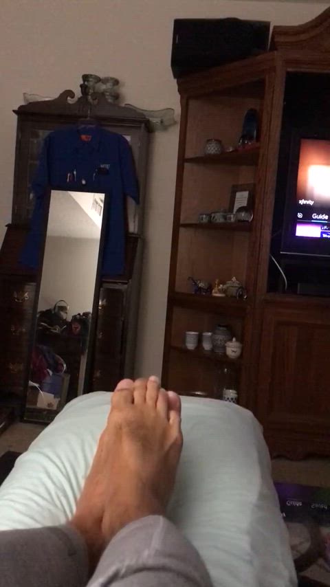 amateur foot fetish foot worship gif