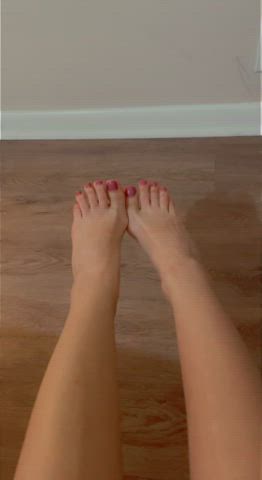 I need my toes warmed up by someone’s warm mouth ? ? ?