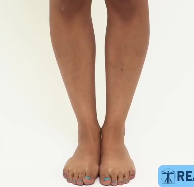 Mia khalifa ezgif.com-crop (1)