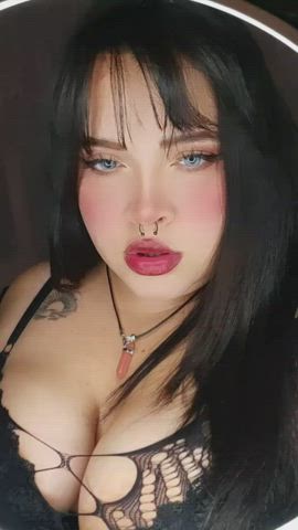 Do u wanna taste my tits🥵🥵