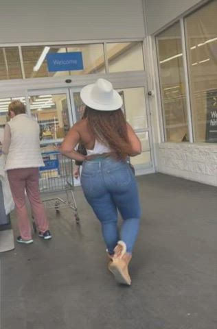 Candid Thong Voyeur gif