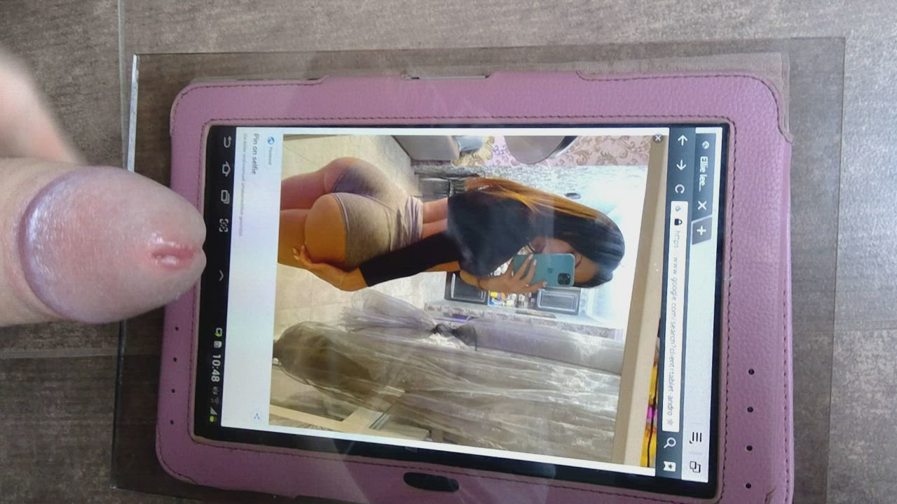 Ellie Leen covered in cum