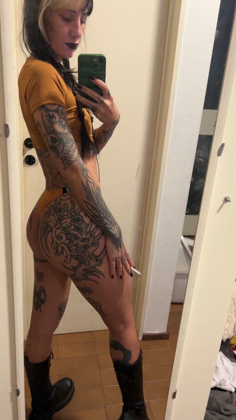 amateur ass big ass cute fetish lipstick fetish petite small tits smoking tease amateur-girls