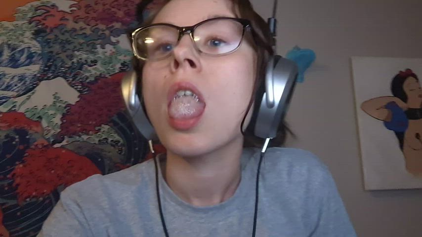 Wanna see more of my drooly tongue? 🤤 ⬇ pay on my site below or message if you