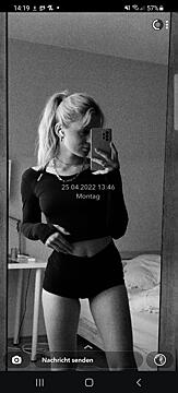 need tribber for my stepsis pm me now jerktribs too