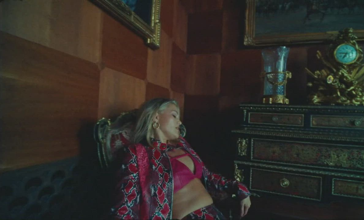 American Blonde Olivia Holt gif