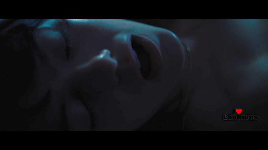 emma stone sexy sexy voice gif