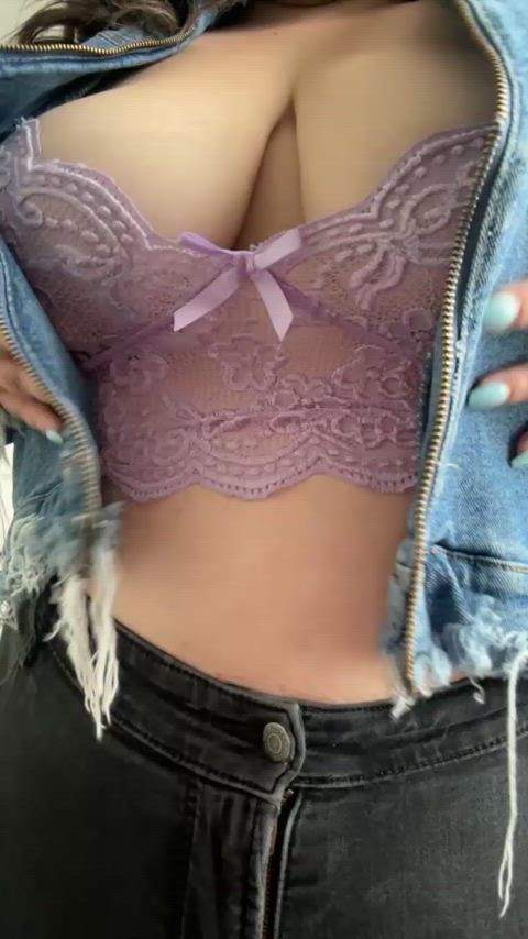 Dont let her see this on your phone. 🙈(29) 