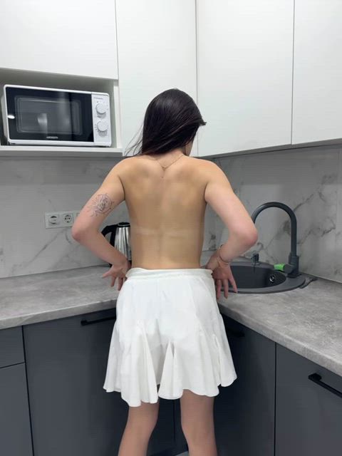 19 years old ass natural tits nipples onlyfans small tits strip tiny tits white girl