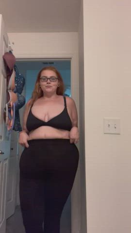 Flash Friday babes