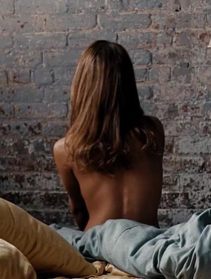 (118779) Jessica Alba in Awake