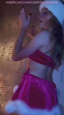 Seeing Sabrina teasing us like this, it makes me want to pleasure a bud for her...