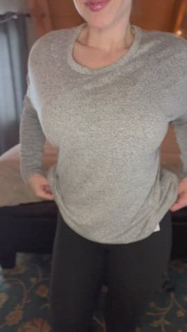 big tits milf onlyfans bigger-than-you-thought titty-drop gif
