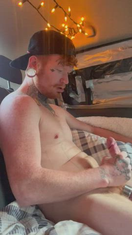 [33] morning loads in the car