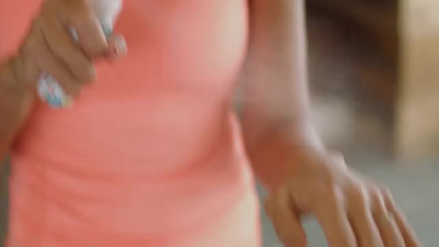 Jessica Alba: Up and Out