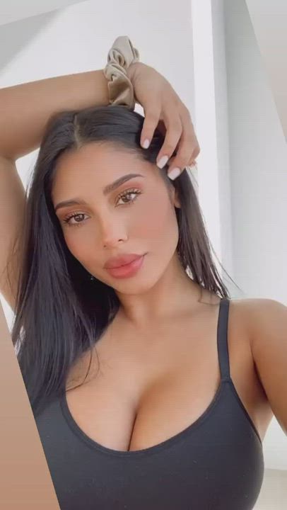 Big lips, big tits