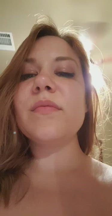 Mal Malloy shows off her huge tits and squeezes some milk out