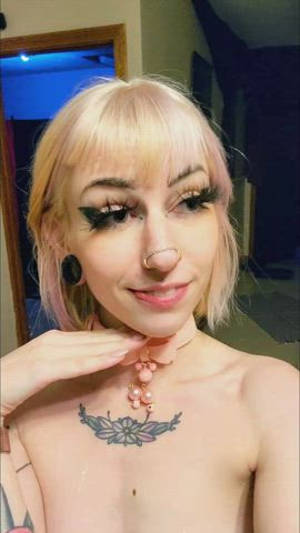 Dumb dolls love abuse~