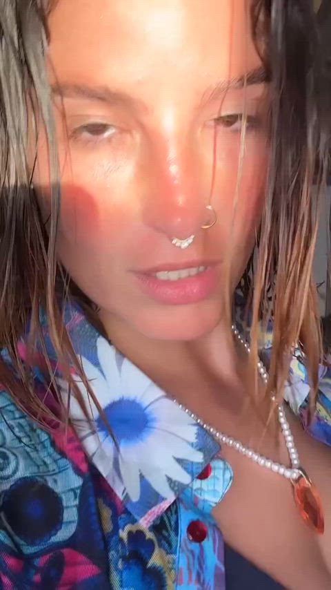 amateur ass ass spread boobs dancing deepthroat piercing sucking teen tiktok amateur-girls